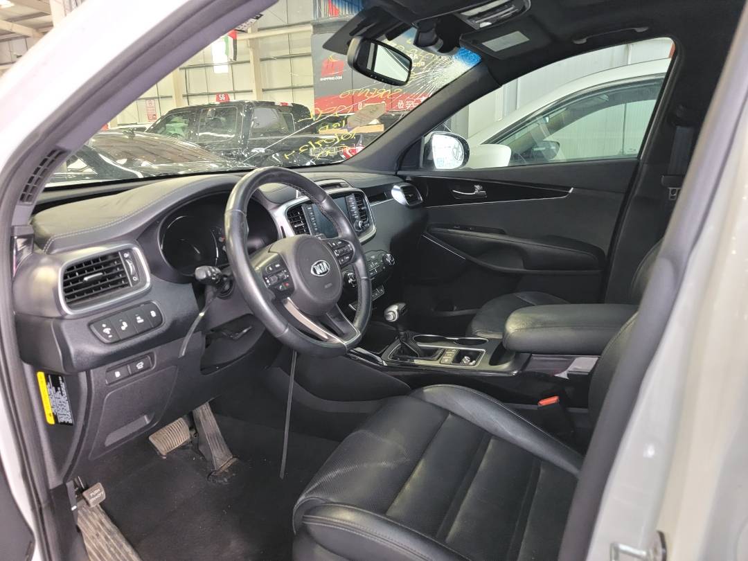 2018 KIA SORENTO — 117922 KM — Lot 12122895 — Main - Marhaba Auctions Used Cars - Image 6