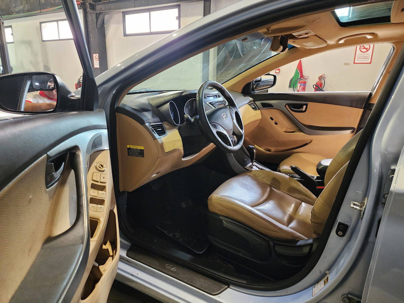 2012 HYUNDAI ELANTRA — 149875 Miles — Lot 215491 — Al Quoz - Marhaba Auctions Used Cars - Image 9