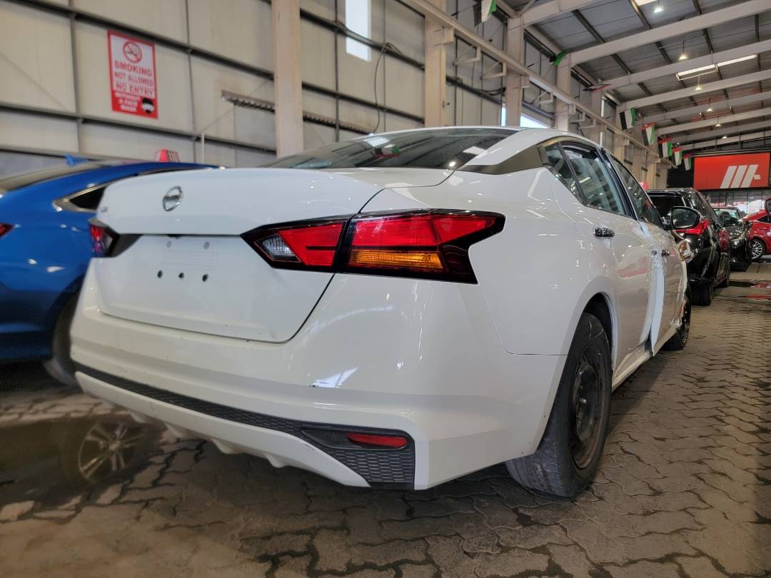 2021 NISSAN ALTIMA — 58868 Miles — Lot 390833 — Main - Marhaba Auctions Used Cars - Image 3