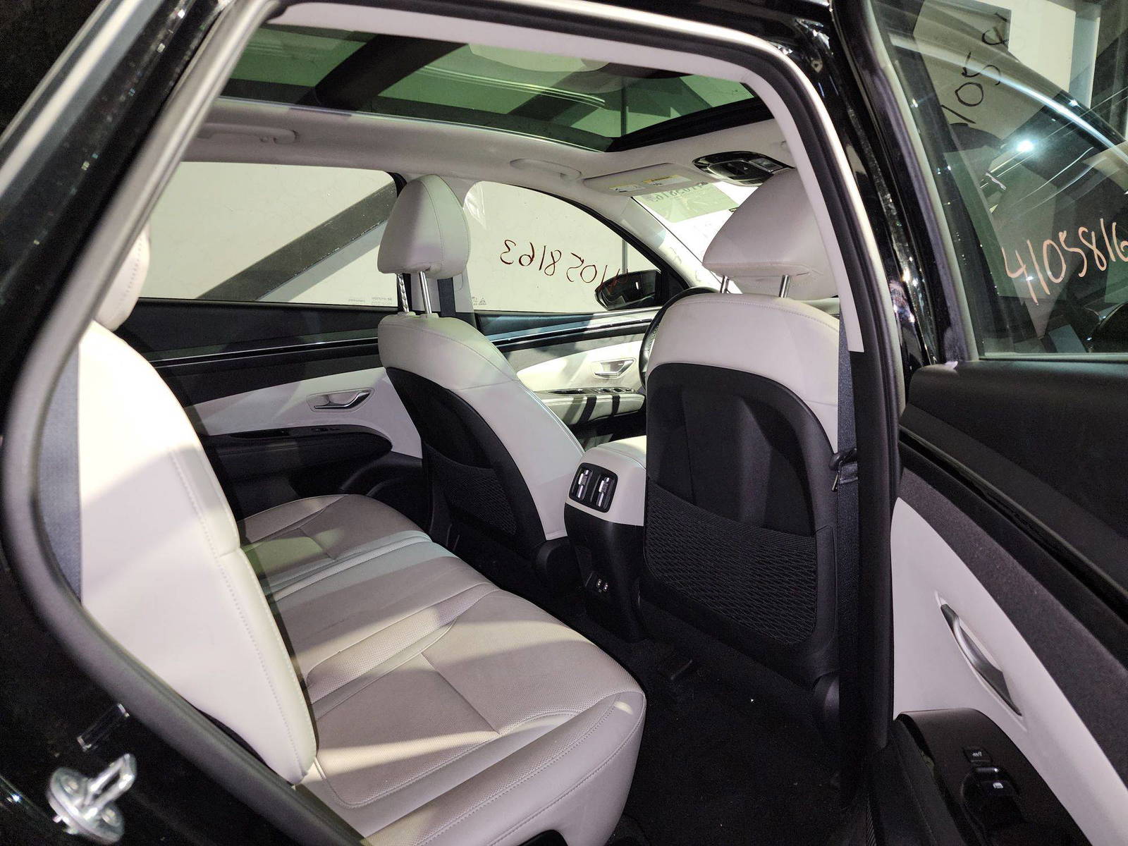 2022 HYUNDAI TUCSON — 65117 Miles — Lot 41058163 — Al Quoz - Marhaba Auctions Used Cars - Image 7