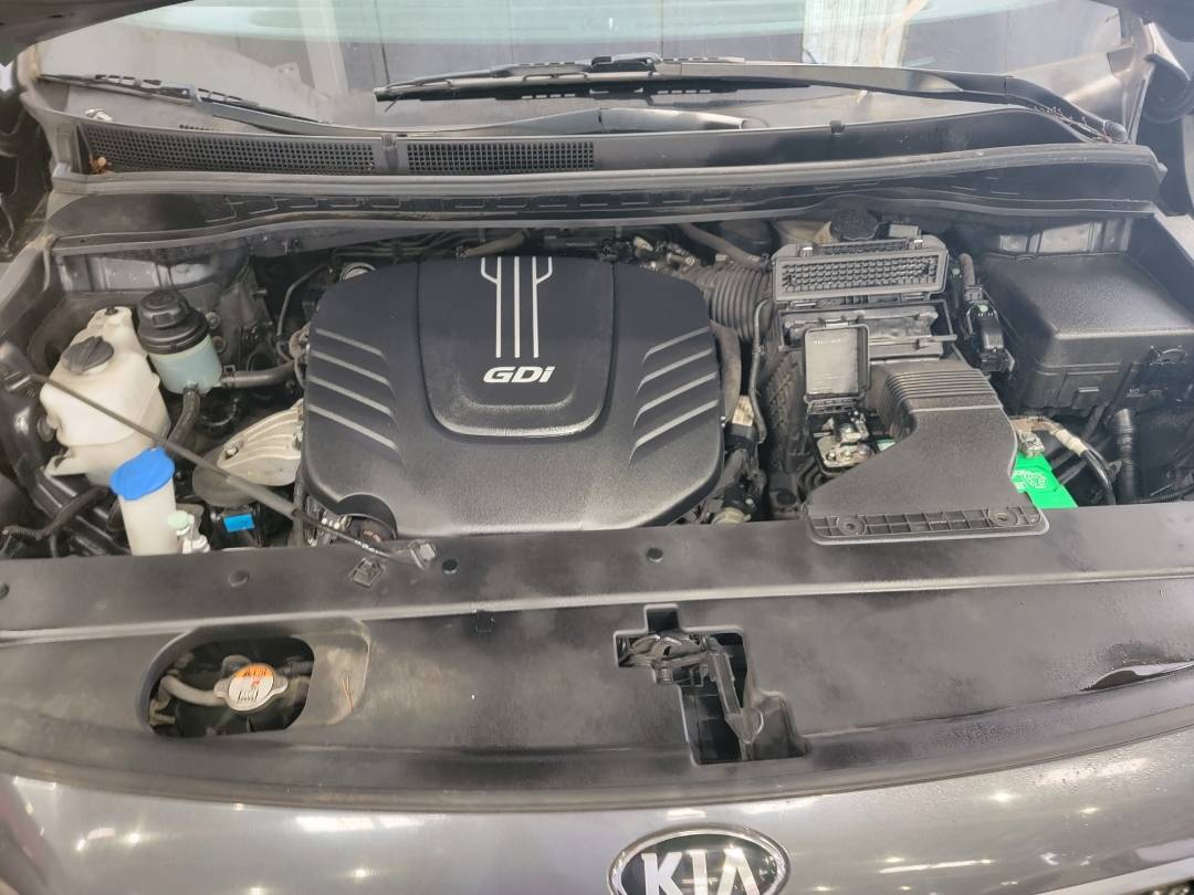 2015 KIA SEDONA — 93598 Miles — Lot 38973270 — Main - Marhaba Auctions Used Cars - Image 10
