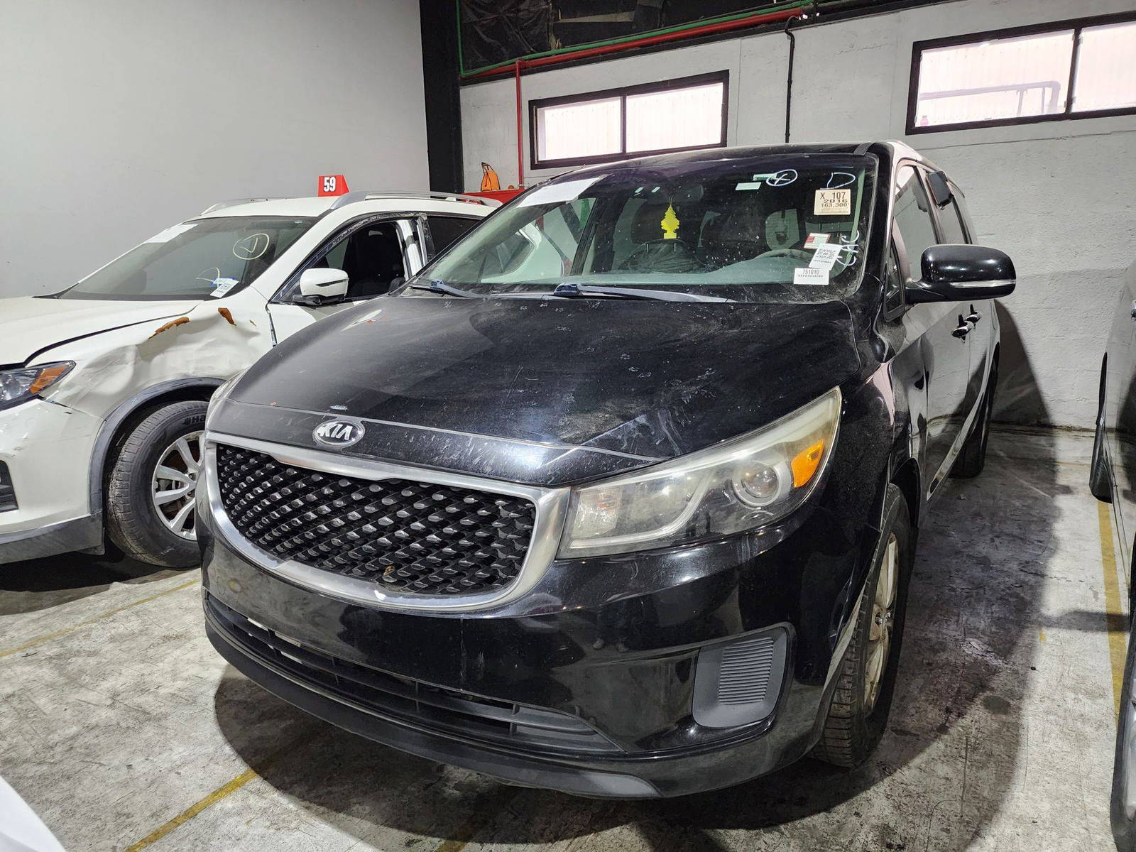 2016 KIA SEDONA — 163300 Miles — Lot 751010 — Al Quoz - Marhaba Auctions Used Cars - Image 3
