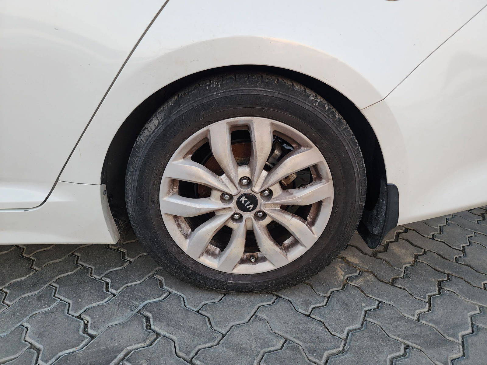 2015 KIA OPTIMA — 113997 Miles — Lot 38979754 — Souq - Marhaba Auctions Used Cars - Image 10