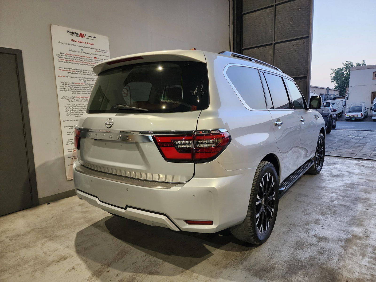 2014 INFINITI QX80 — 131961 Miles — Lot 9556293 — Al Quoz - Marhaba Auctions Used Cars - Image 4
