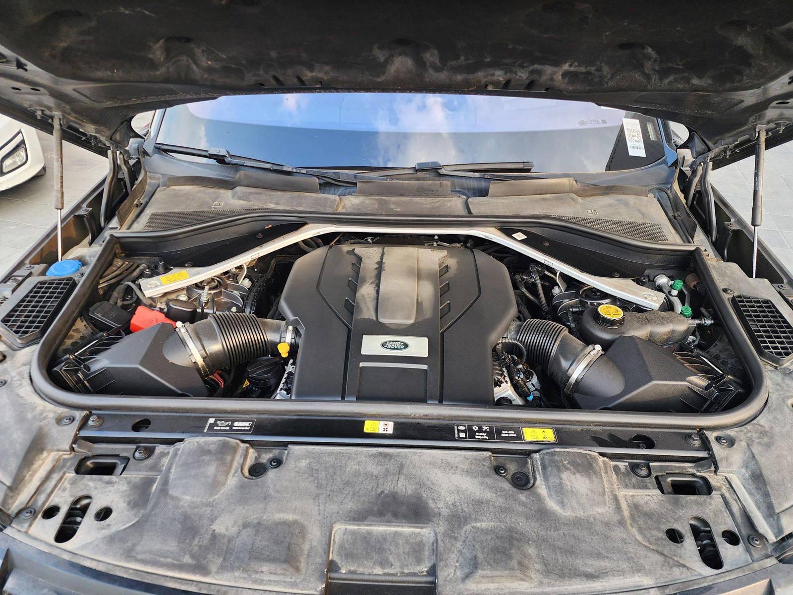 LAND ROVER RANGE ROVER 2023 - Marhaba Auction Used Cars - Image 13