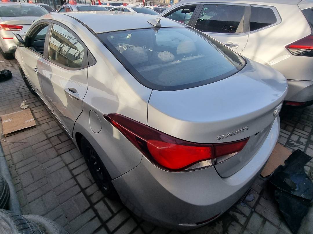 HYUNDAI ELANTRA 2016 - Marhaba Auction Used Cars - Image 5