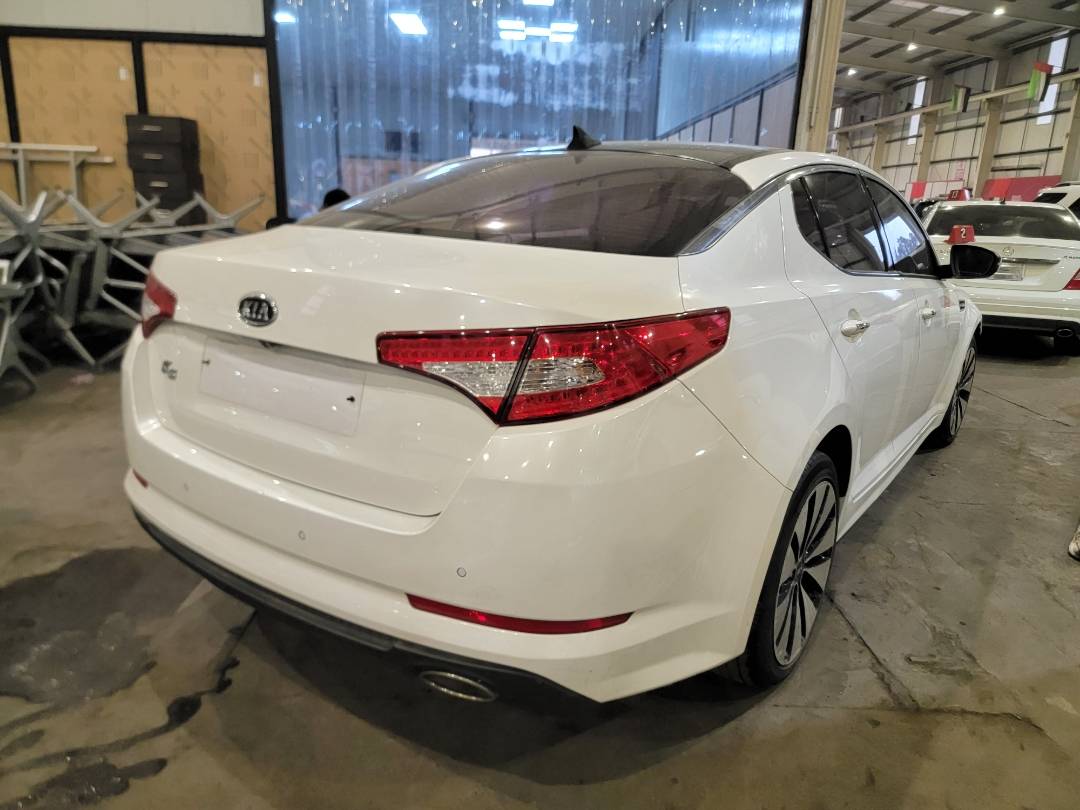 KIA K5 2011 - Marhaba Auction Used Cars - Image 4