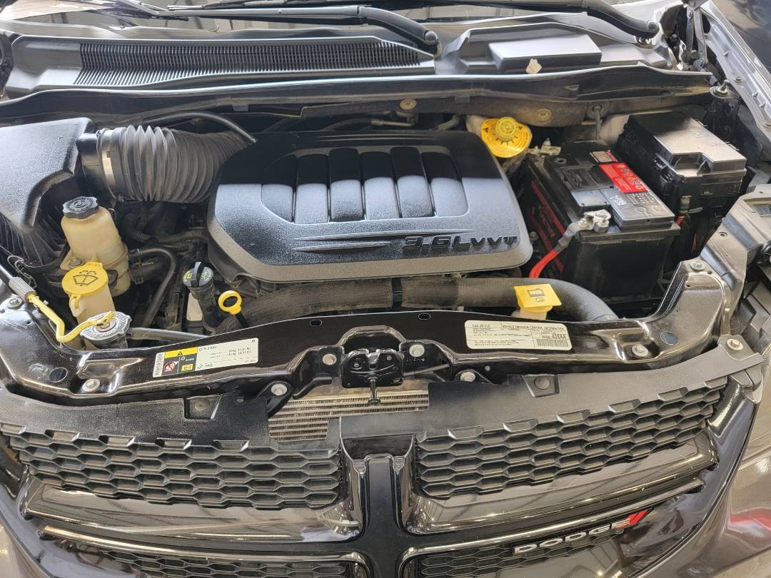 2019 DODGE CARAVAN — 80744 Miles — Lot R547014 — Main - Marhaba Auctions Used Cars - Image 10