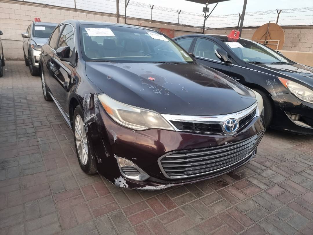 2014 TOYOTA AVALON — 181711 Miles — Lot 020396 — Ind. 12 - Marhaba Auctions Used Cars - Image 4