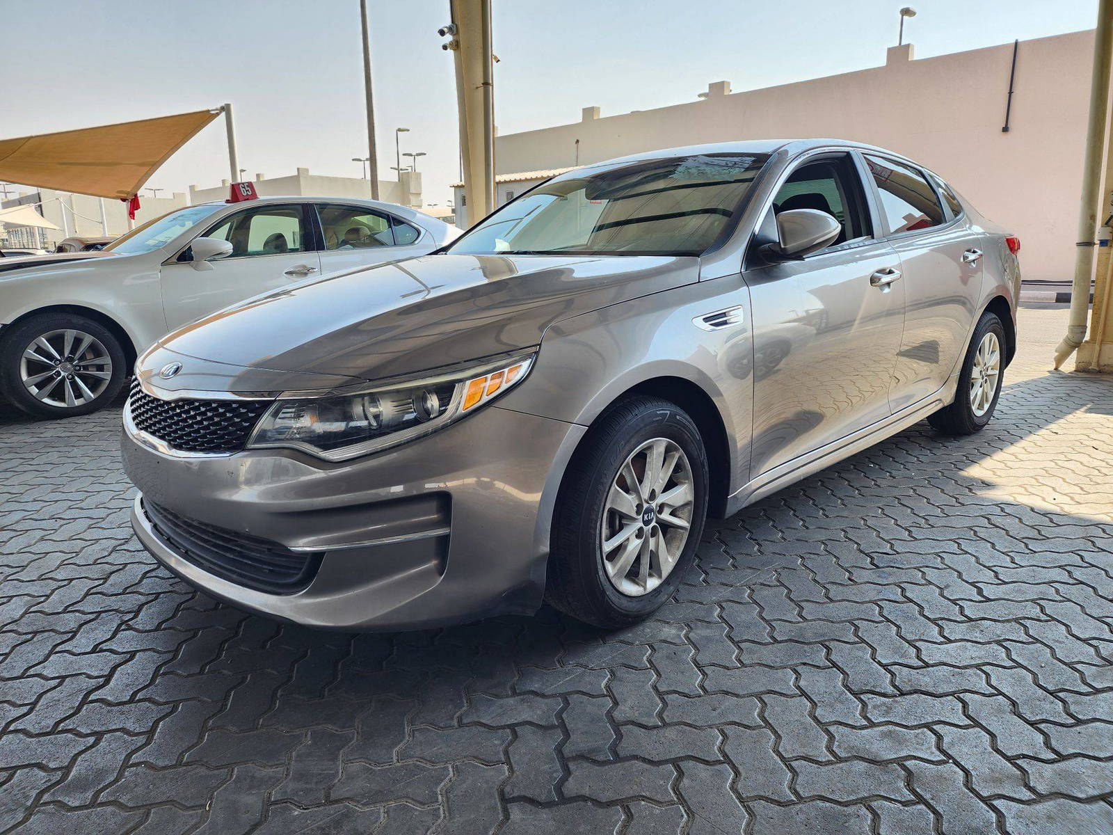 2018 KIA OPTIMA — 100387 Miles — Lot 39373708 — Souq - Marhaba Auctions Used Cars - Image 4