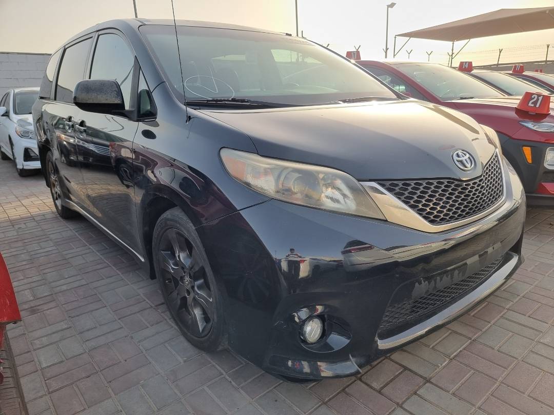 2011 TOYOTA SIENNA — 202096 Miles — Lot 215478 — Souq - Marhaba Auctions Used Cars - Image 3