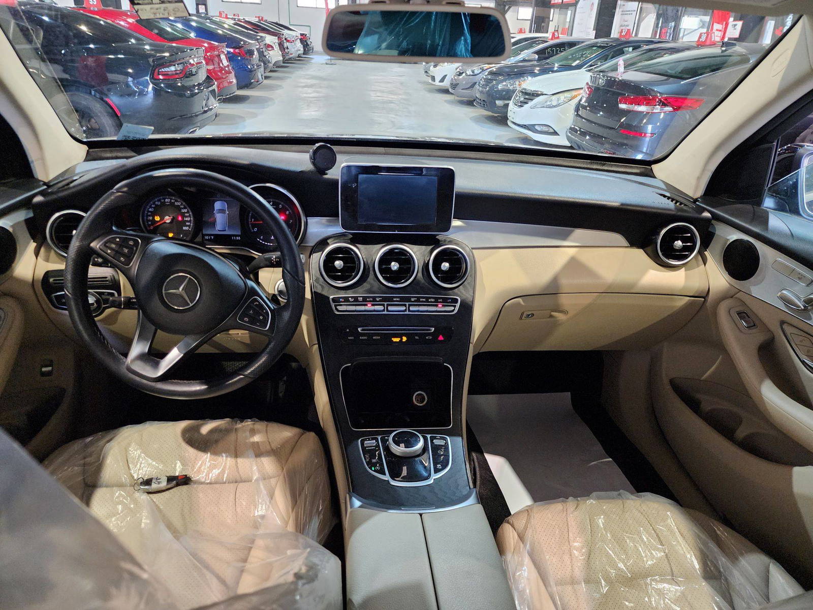 2019 MERCEDES BENZ GLC-300 — 81060 KM — Lot 50065454 — Al Quoz - Marhaba Auctions Used Cars - Image 10