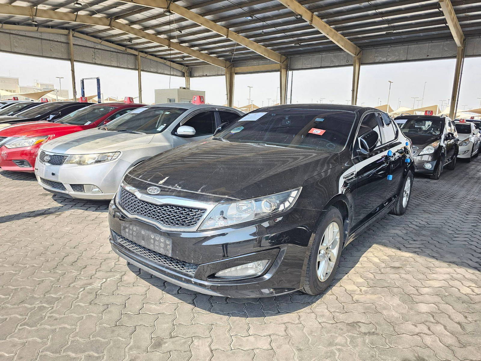2013 KIA K5 — 166630 KM — Lot 282457 — Souq - Marhaba Auctions Used Cars - Image 4