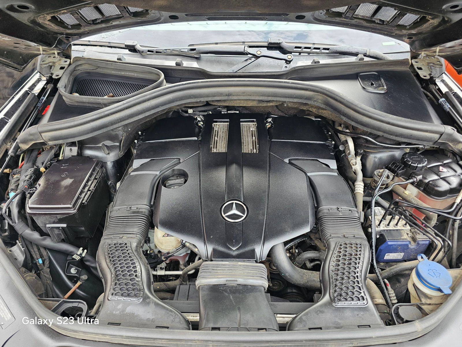 MERCEDES BENZ GLS 450 2017 - Marhaba Auction Used Cars - Image 12