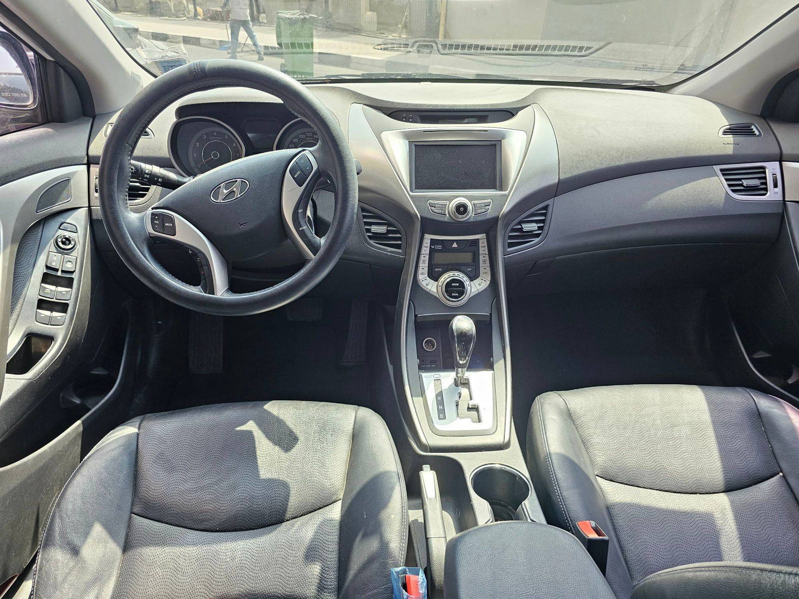 2012 HYUNDAI AVANTE — 285858 KM — Lot 536466 — Souq - Marhaba Auctions Used Cars - Image 7