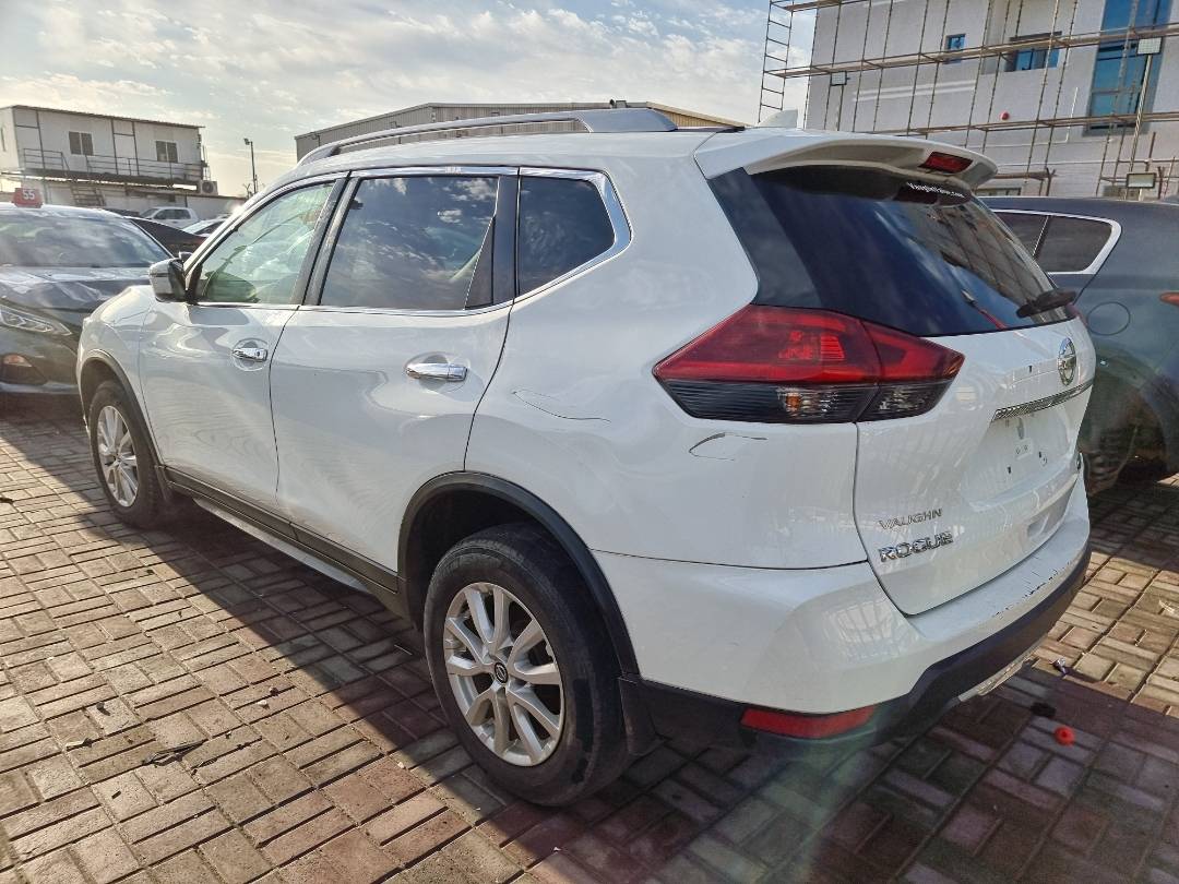 2019 NISSAN ROGUE — 179346 Miles — Lot 215487 — Souq - Marhaba Auctions Used Cars - Image 5