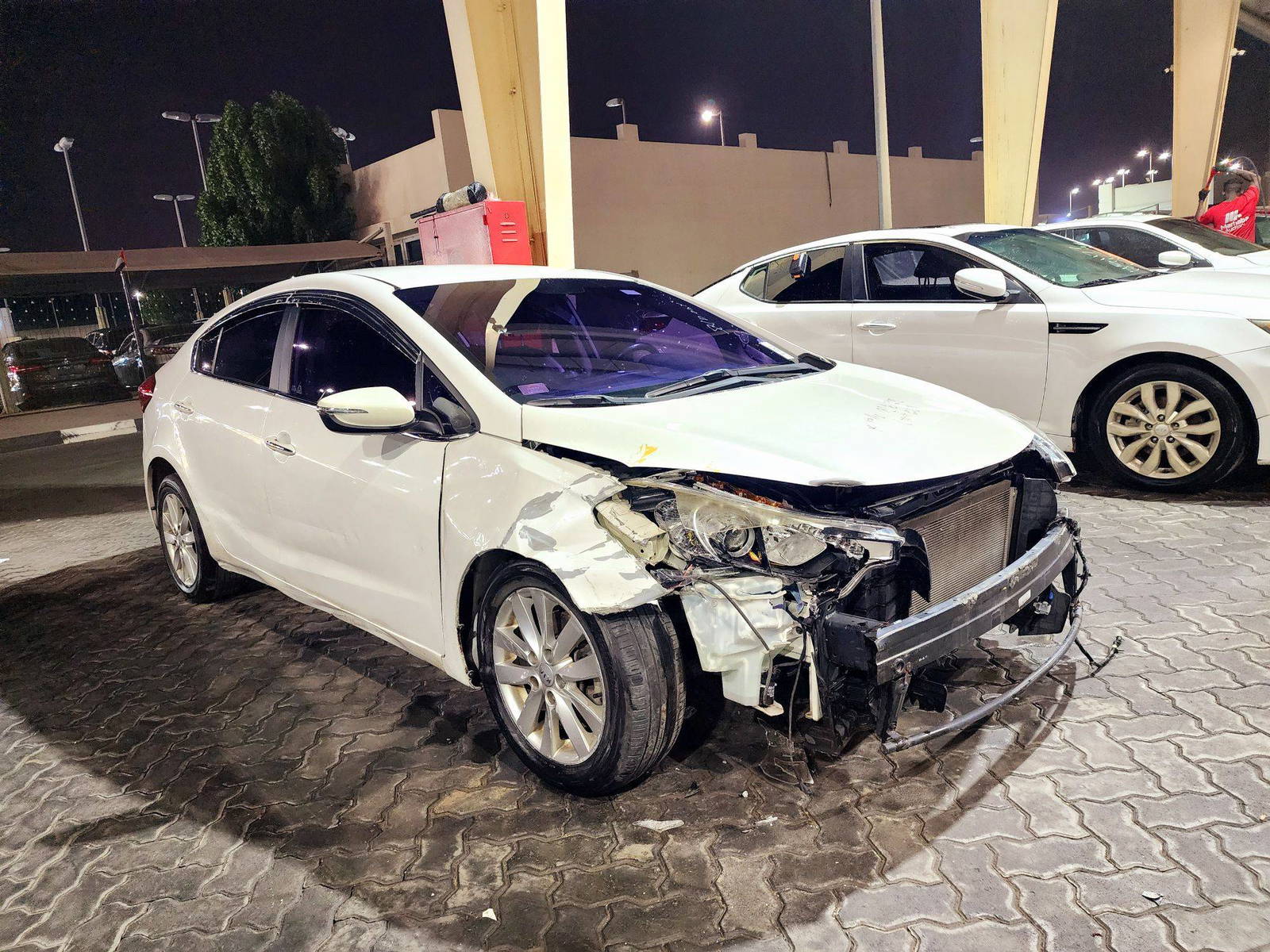 2015 KIA K3 — 233329 KM — Lot 382126 — Souq - Marhaba Auctions Used Cars - Image 5