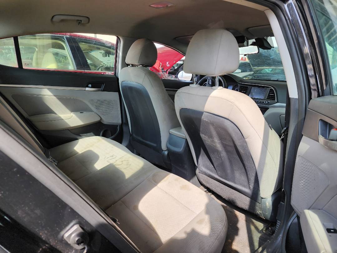 2020 HYUNDAI ELANTRA — 135629 Miles — Lot 44792044 — Souq - Marhaba Auctions Used Cars - Image 5