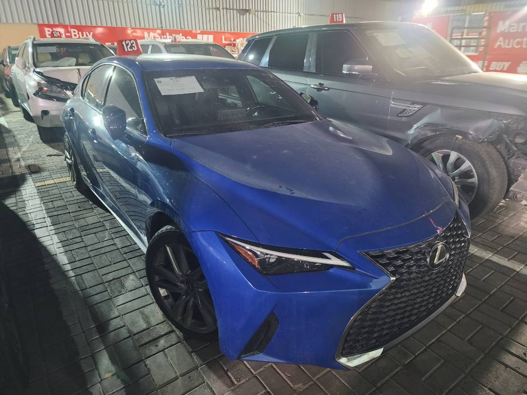 LEXUS IS 300