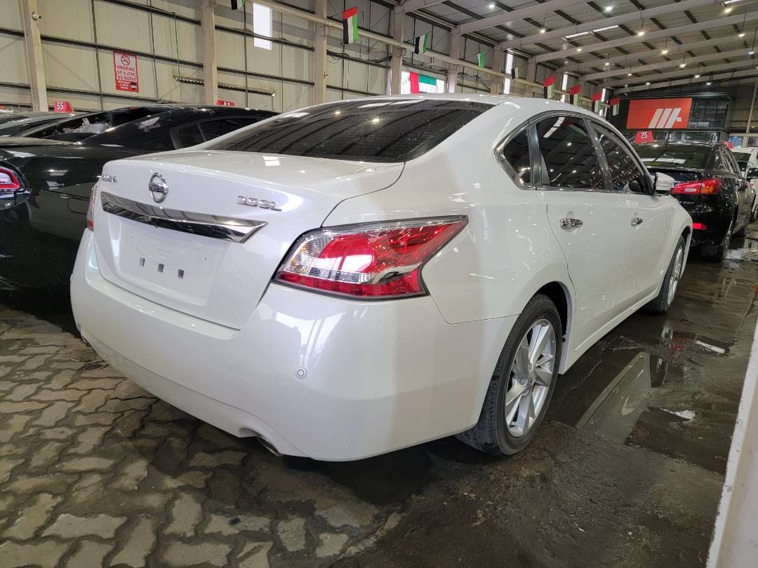 2014 NISSAN ALTIMA — 319815 KM — Lot P1EC200863 — Main - Marhaba Auctions Used Cars - Image 3