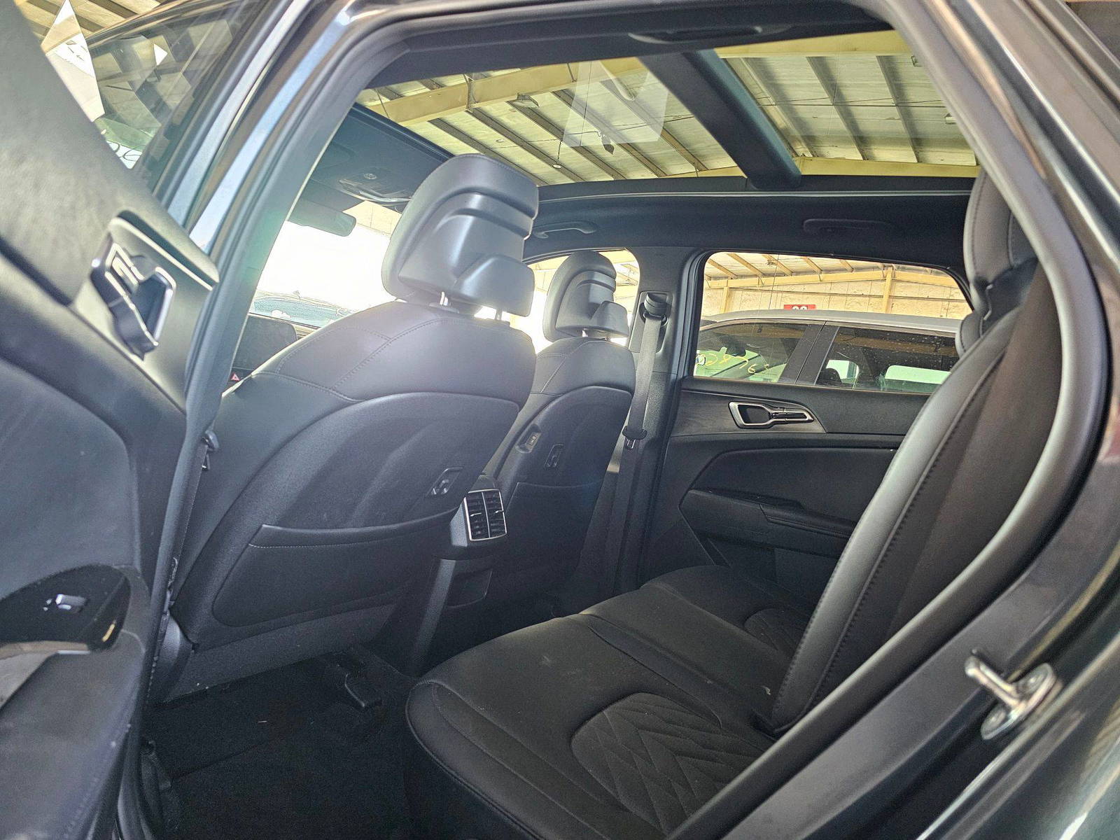 KIA SPORTAGE 2023 - Marhaba Auction Used Cars - Image 5