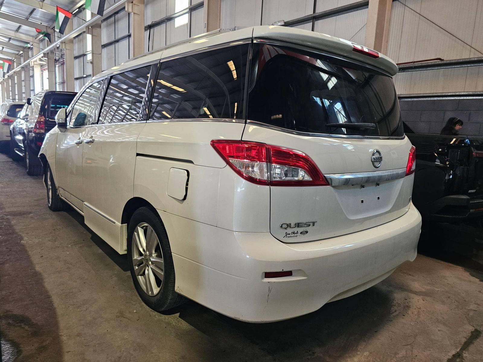 Nissan Quest 2012 view 2