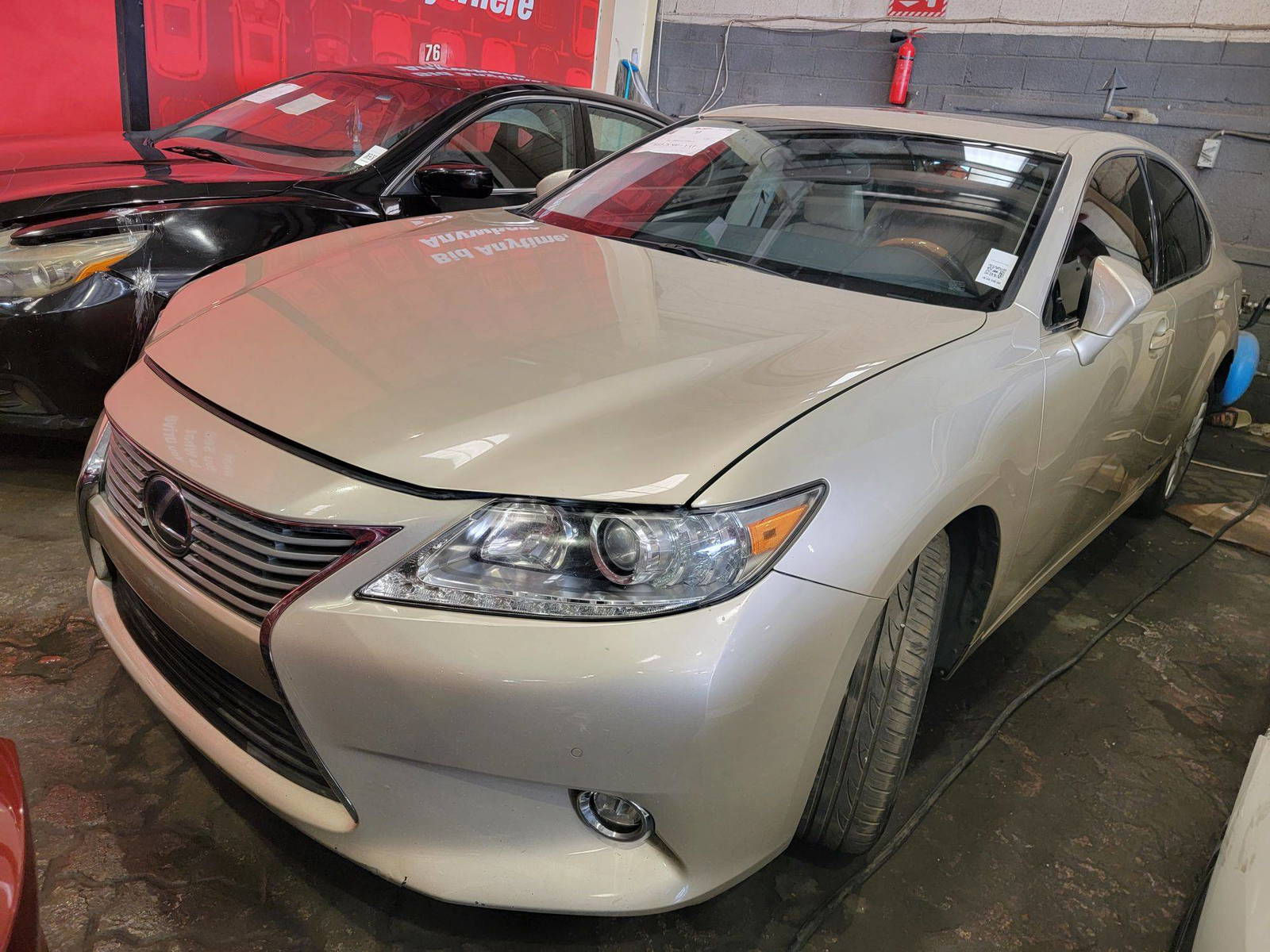LEXUS ES 300H 2015 - Marhaba Auction Used Cars - Image 4