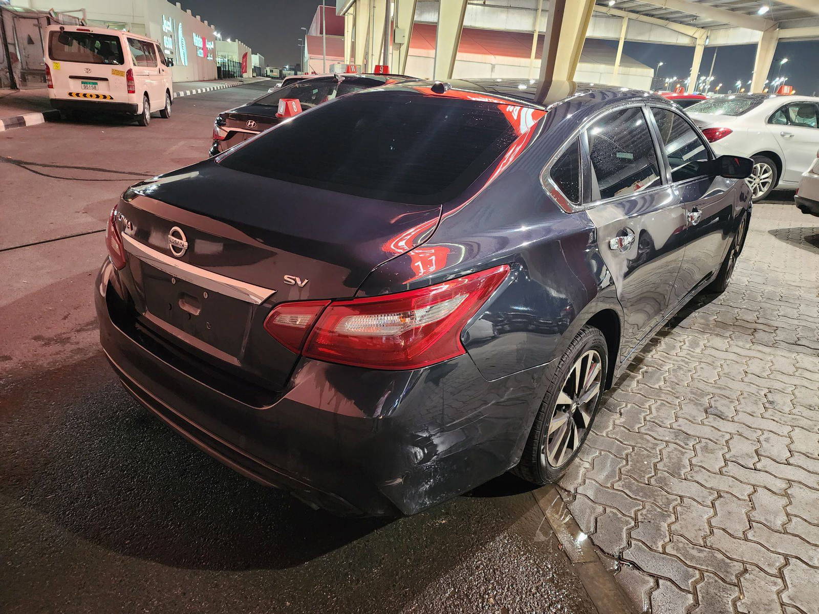 2018 NISSAN ALTIMA — 236471 Miles — Lot 75957033 - Marhaba Auctions Used Cars - Image 4