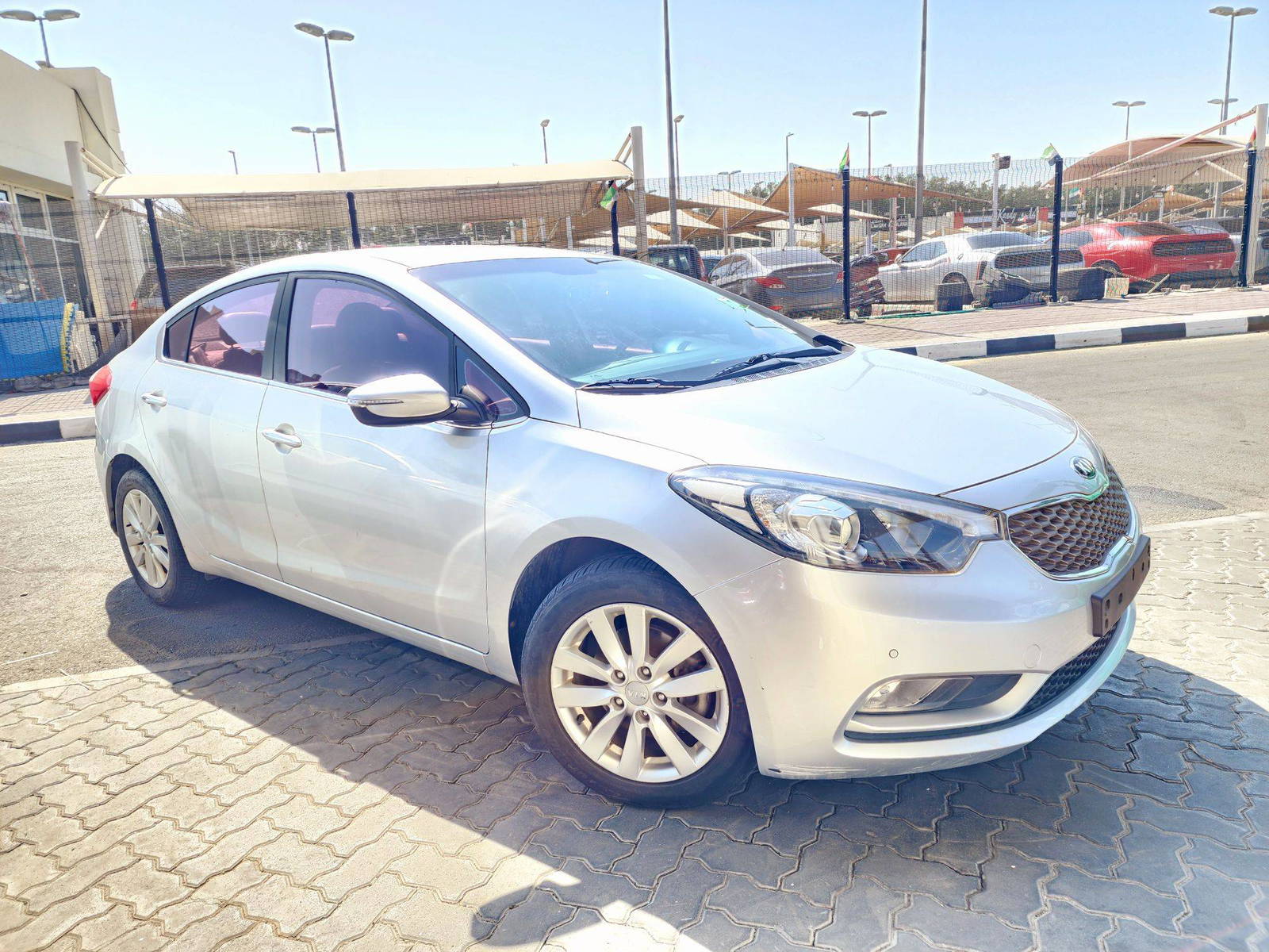 2013 KIA K3 — 140010 KM — Lot 801897 — Souq - Marhaba Auctions Used Cars - Image 4