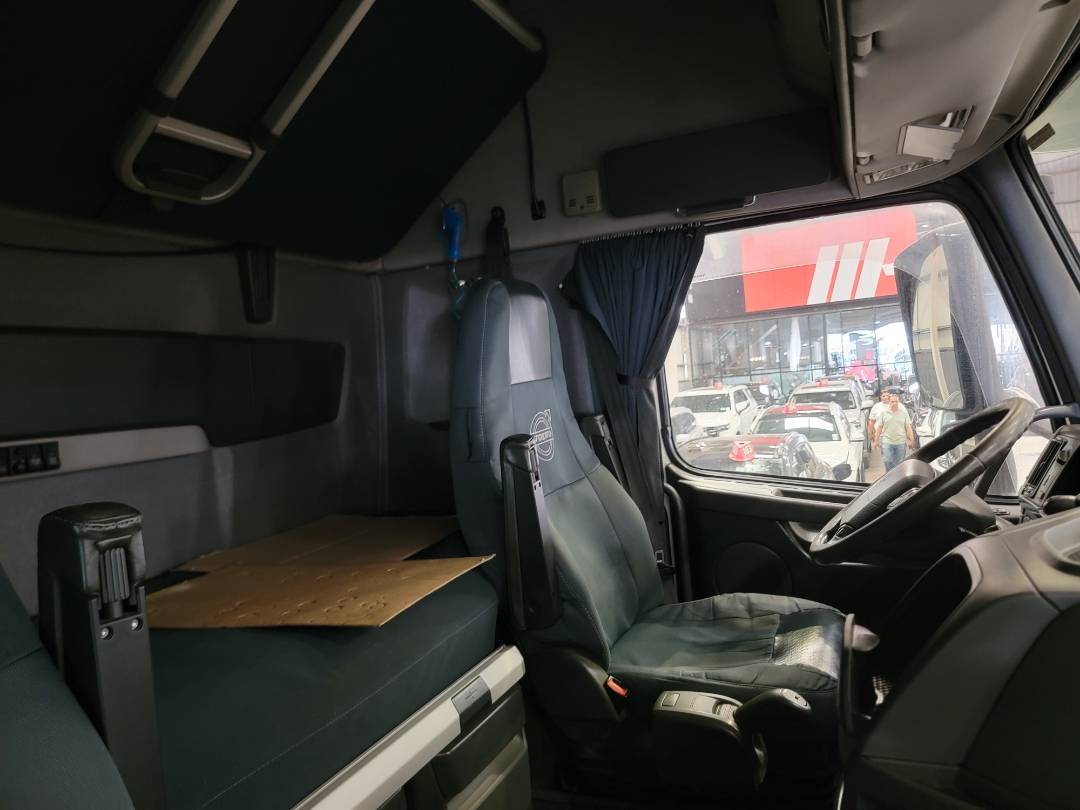2012 VOLVO FH-Series — 754992 KM — Lot B626166 — Main - Marhaba Auctions Used Cars - Image 11