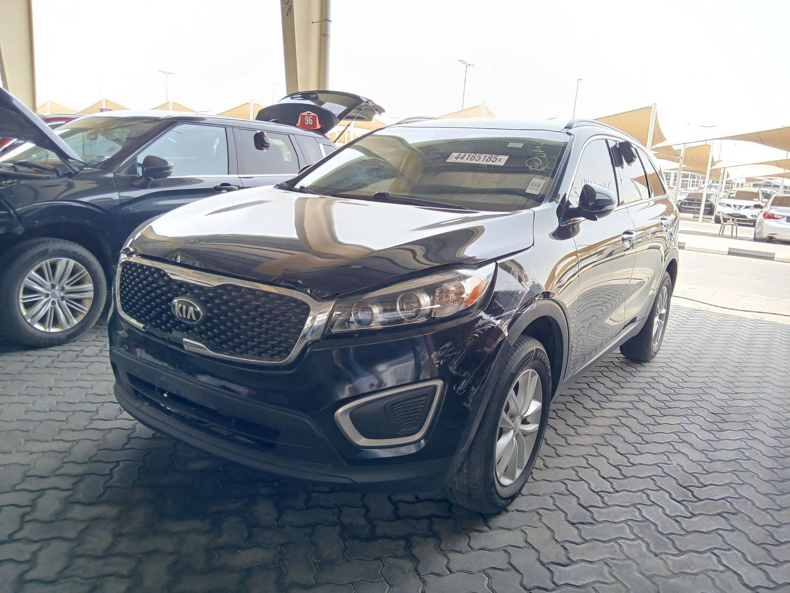 2018 KIA SORENTO — 174408 Miles — Lot 44165185 — Souq - Marhaba Auctions Used Cars - Image 5