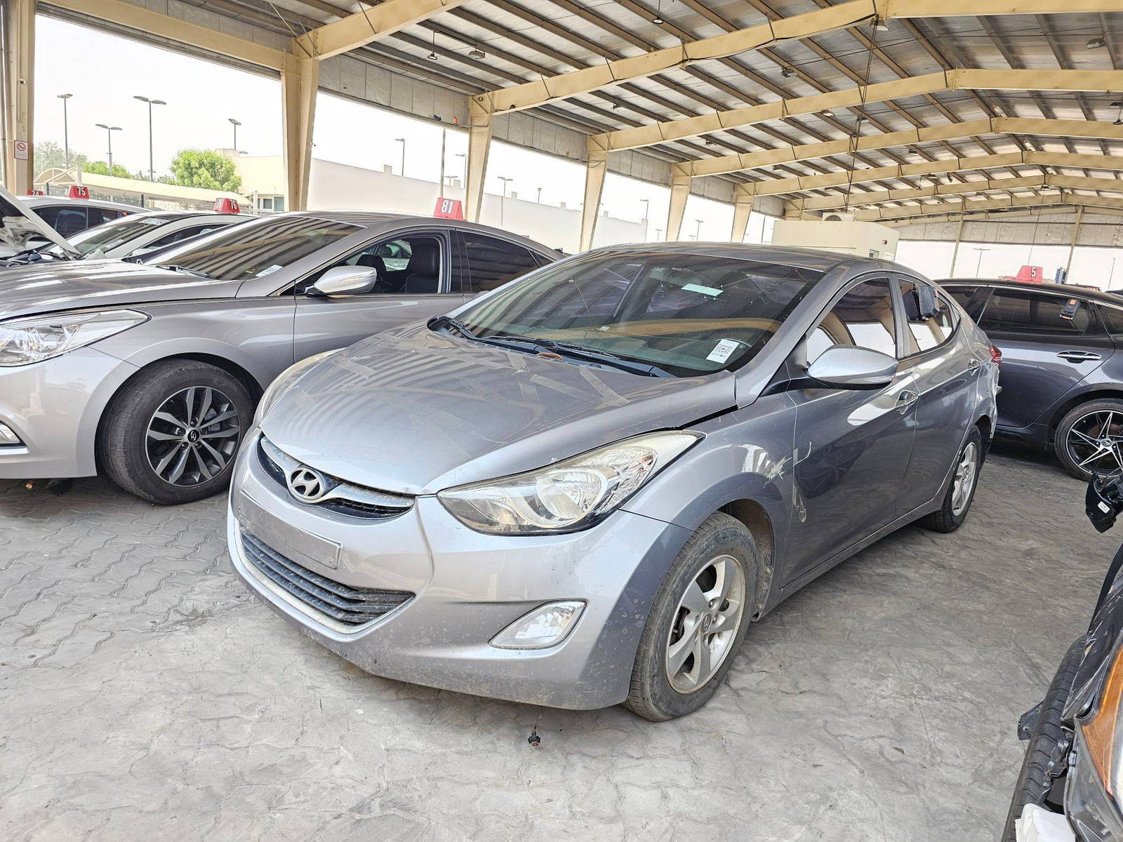 2014 HYUNDAI AVANTE — 191763 KM — Lot 905174 — Ind. 12 - Marhaba Auctions Used Cars - Image 4