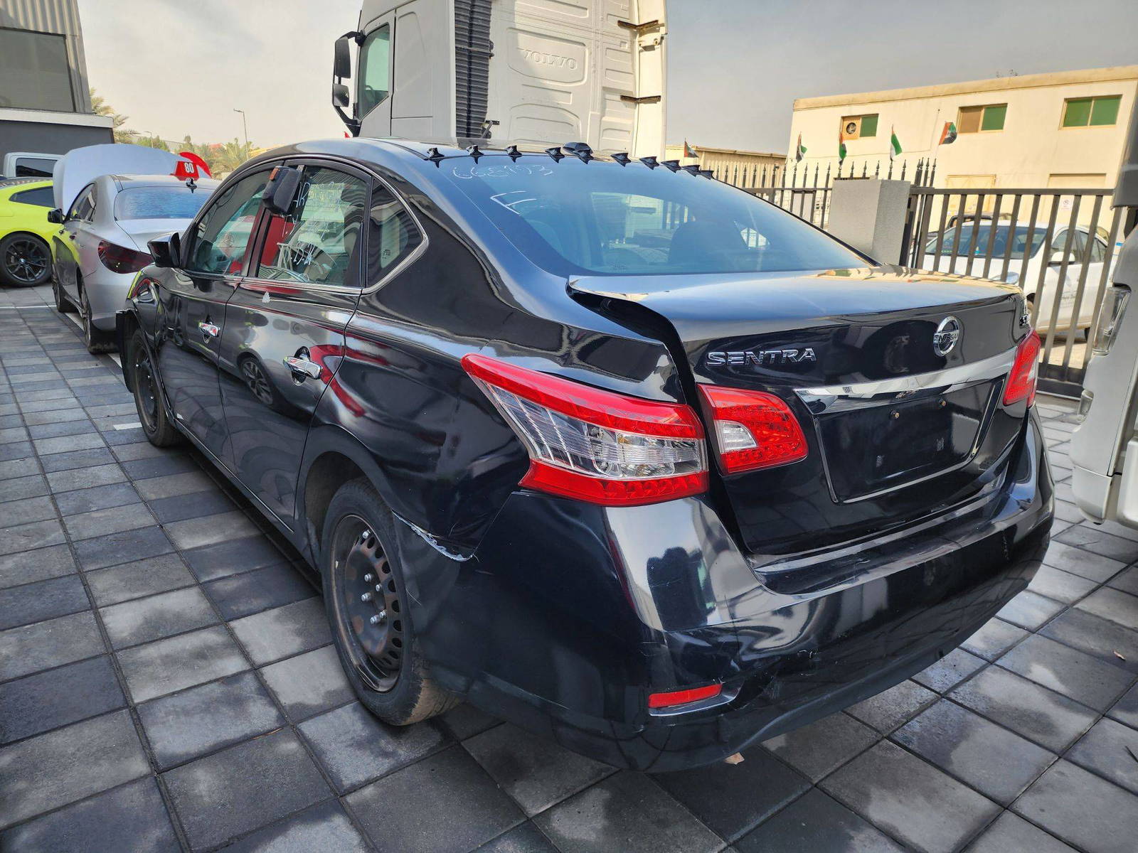 2013 NISSAN SENTRA — 161082 Miles — Lot 668193 — Al Quoz - Marhaba Auctions Used Cars - Image 5