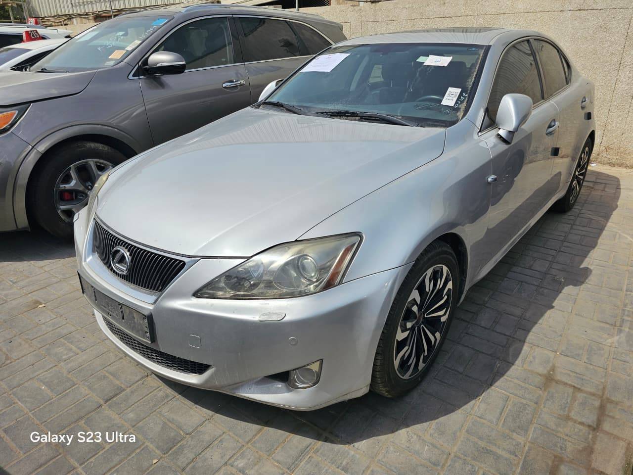 2007 LEXUS IS 250 — 145074 KM — Lot 048861 — Souq - Marhaba Auctions Used Cars - Image 4