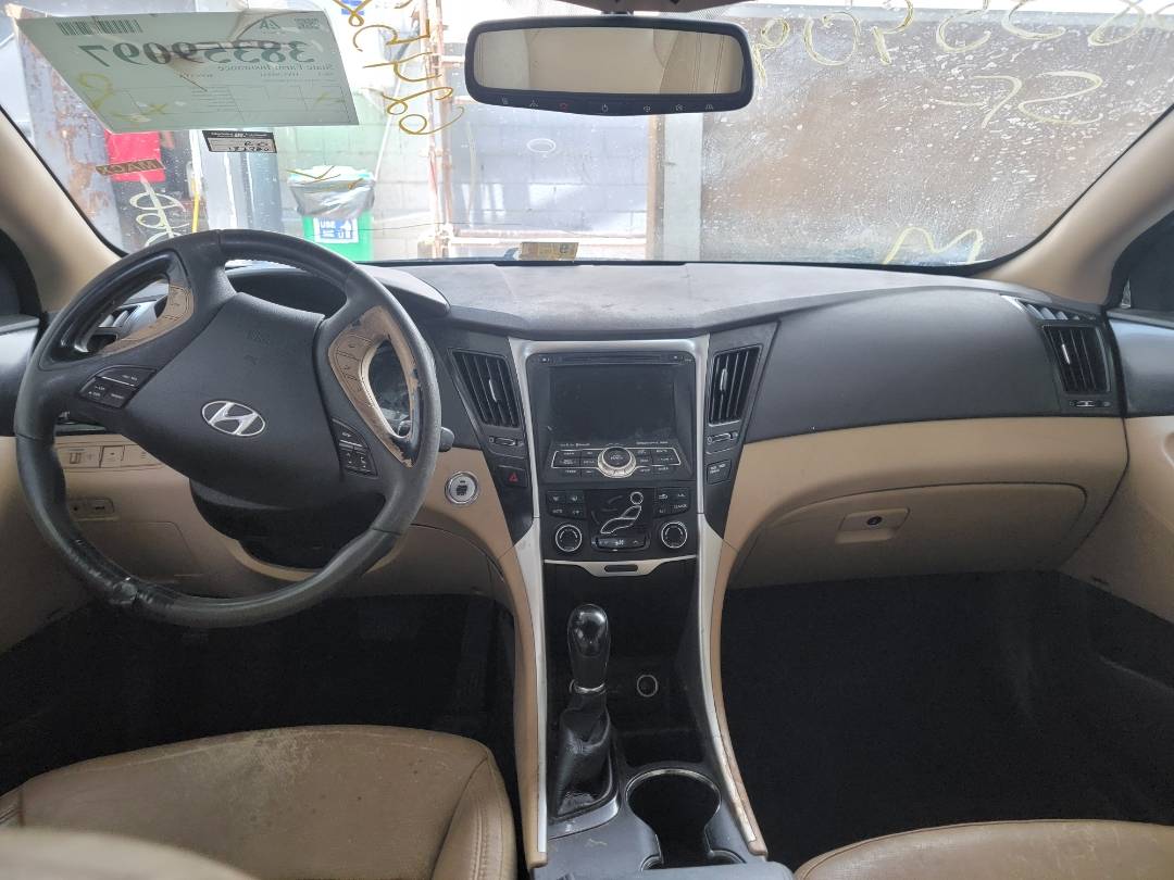 2014 HYUNDAI SONATA — 183719 Miles — Lot H624522 — Main - Marhaba Auctions Used Cars - Image 10