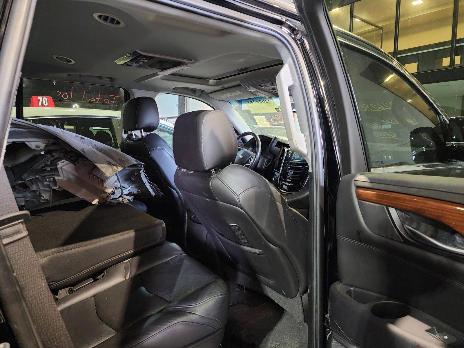 CADILLAC ESCALADE 2019 - Marhaba Auction Used Cars - Image 8