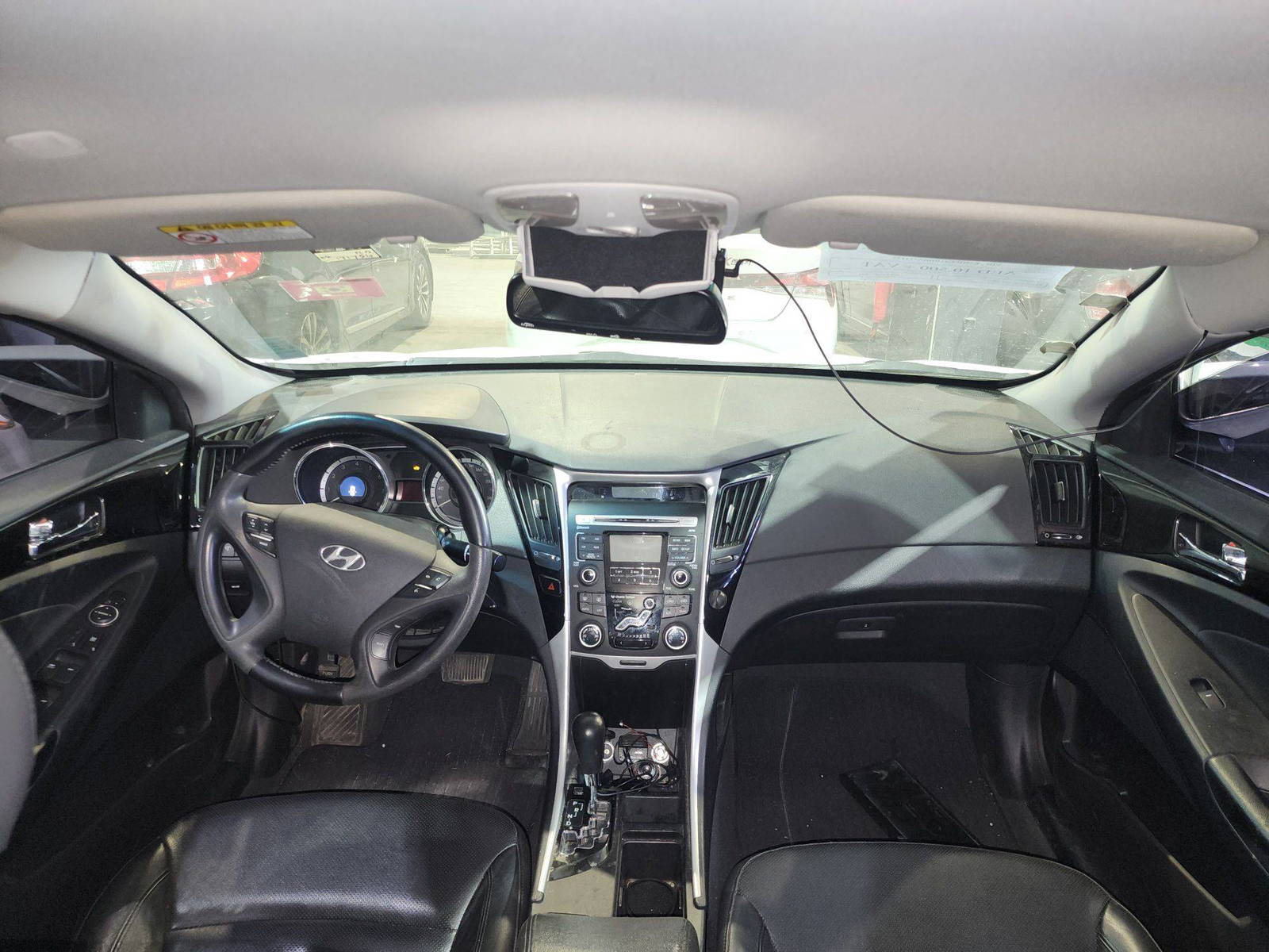 HYUNDAI SONATA 2011 - Marhaba Auction Used Cars - Image 9