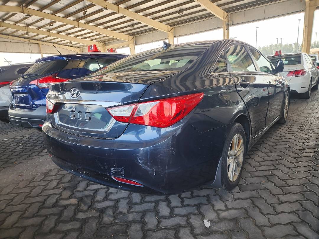 2012 HYUNDAI SONATA — 130150 Miles — Lot 38476710 — Souq - Marhaba Auctions Used Cars - Image 5