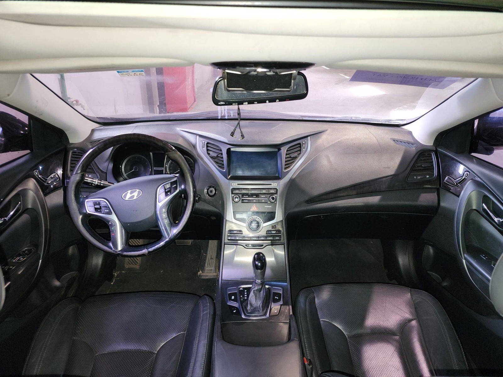 HYUNDAI GRANDEUR 2014 - Marhaba Auction Used Cars - Image 8