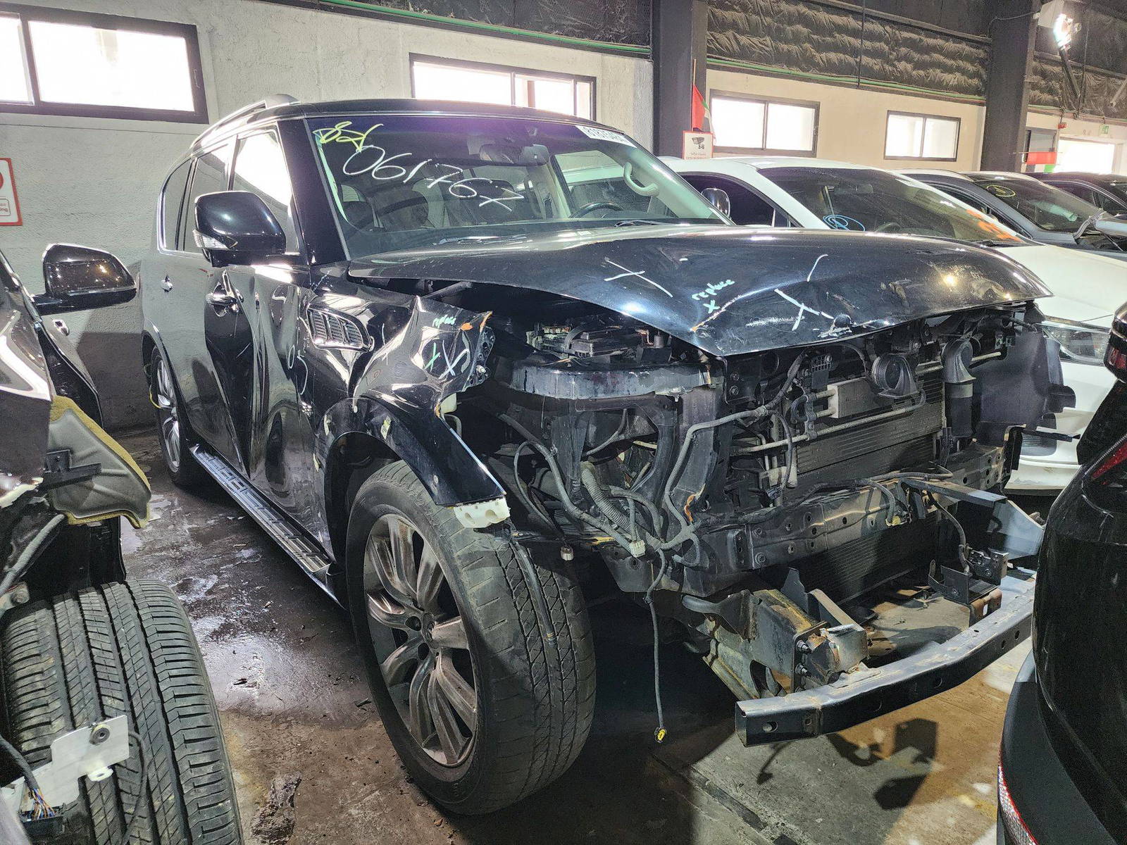 2014 INFINITI QX80 — 187583 Miles — Lot 81875484 — Ind. 12 - Marhaba Auctions Used Cars - Image 4