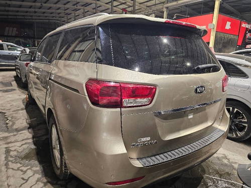 2017 KIA SEDONA at Marhaba Auctions