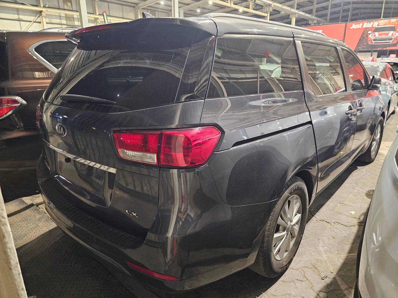 KIA SEDONA 2016 - Marhaba Auction Used Cars - Image 5