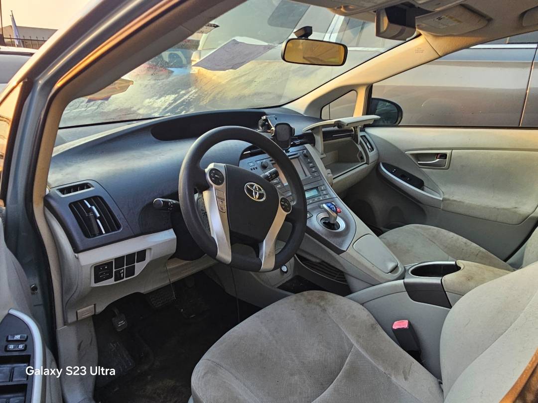 2013 TOYOTA PRIUS — 266174 Miles — Lot 600660 — Main - Marhaba Auctions Used Cars - Image 8