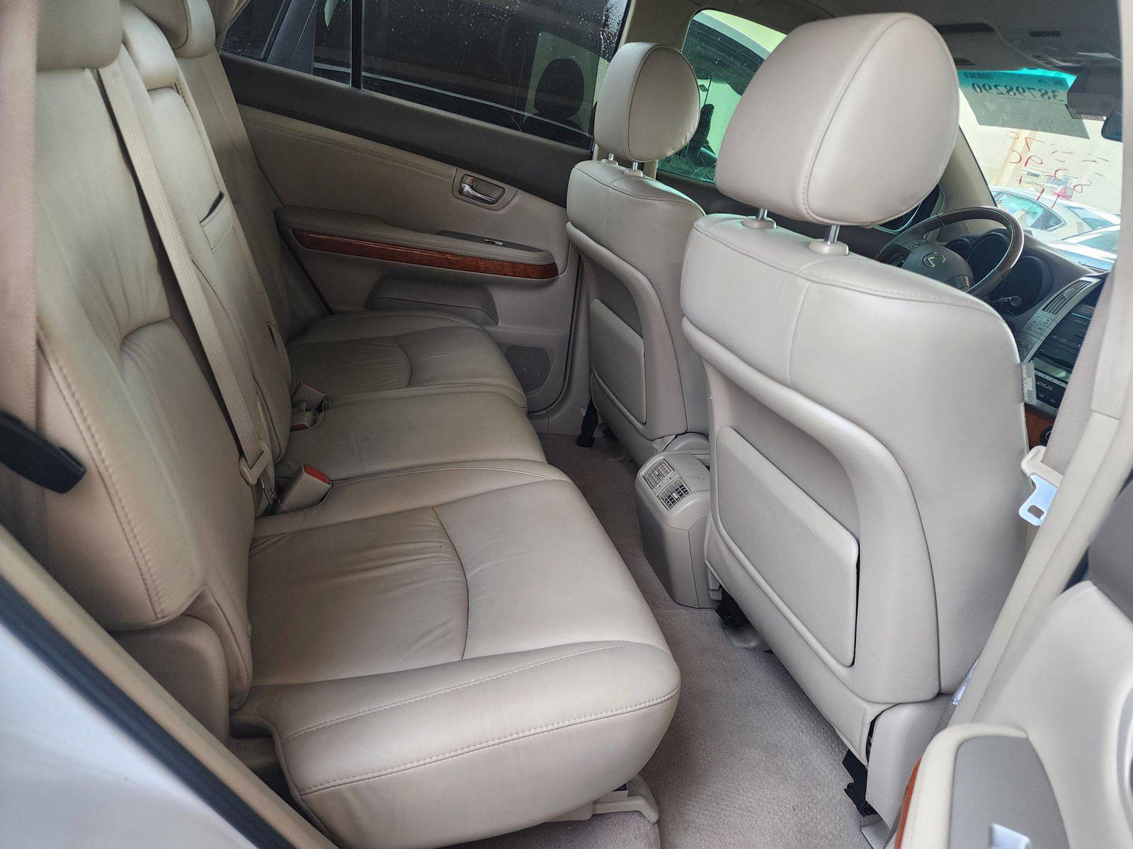 2007 LEXUS RX 350 — 242774 Miles — Lot 38798290 — Souq - Marhaba Auctions Used Cars - Image 7