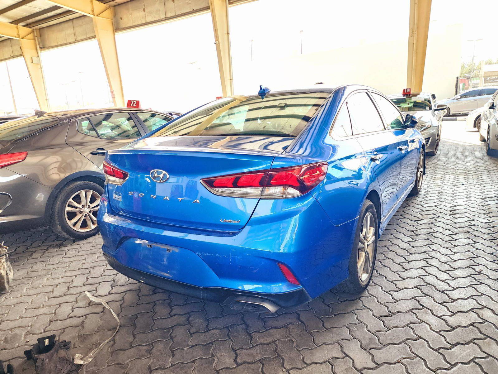 2018 HYUNDAI SONATA — 172162 Miles — Lot 300524 — Souq - Marhaba Auctions Used Cars - Image 4