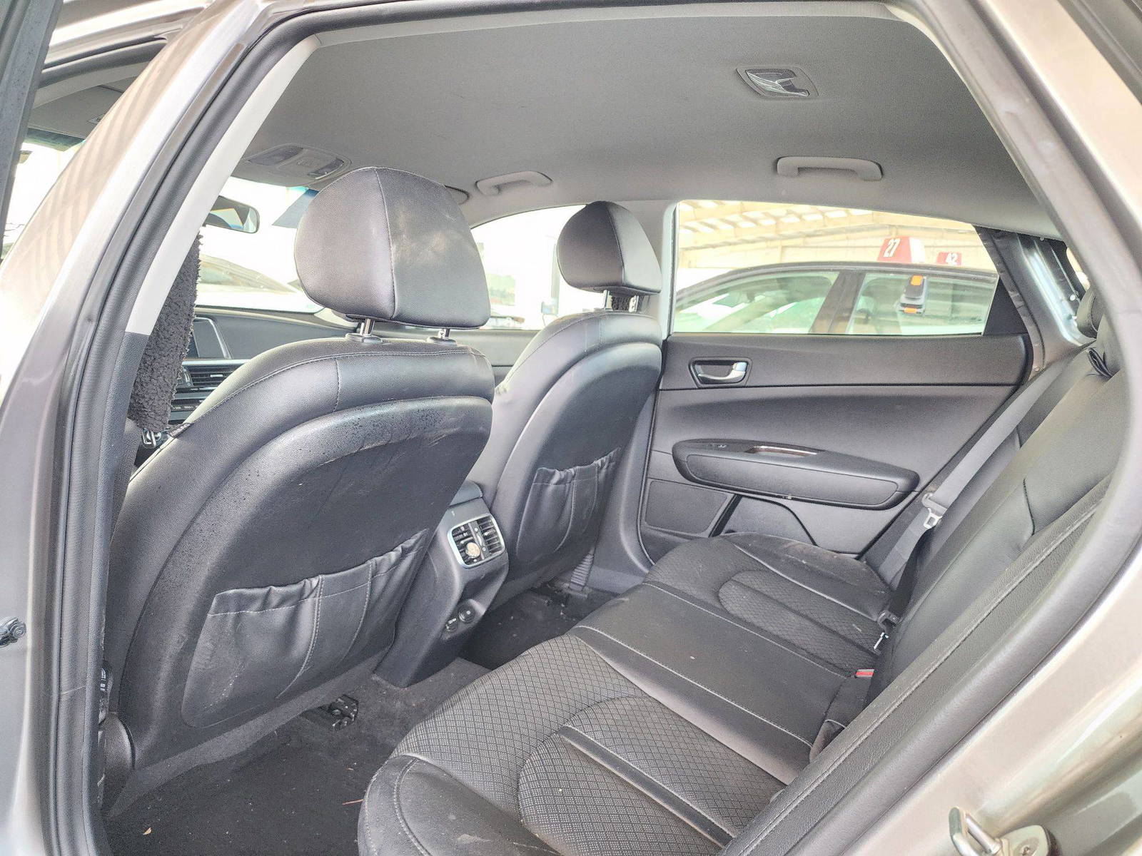 2018 KIA OPTIMA — 52037 Miles — Lot 3XJG220083 — Souq - Marhaba Auctions Used Cars - Image 6