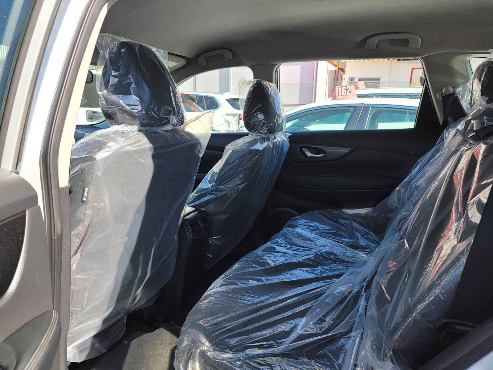 NISSAN ROGUE 2017 - Marhaba Auction Used Cars - Image 7