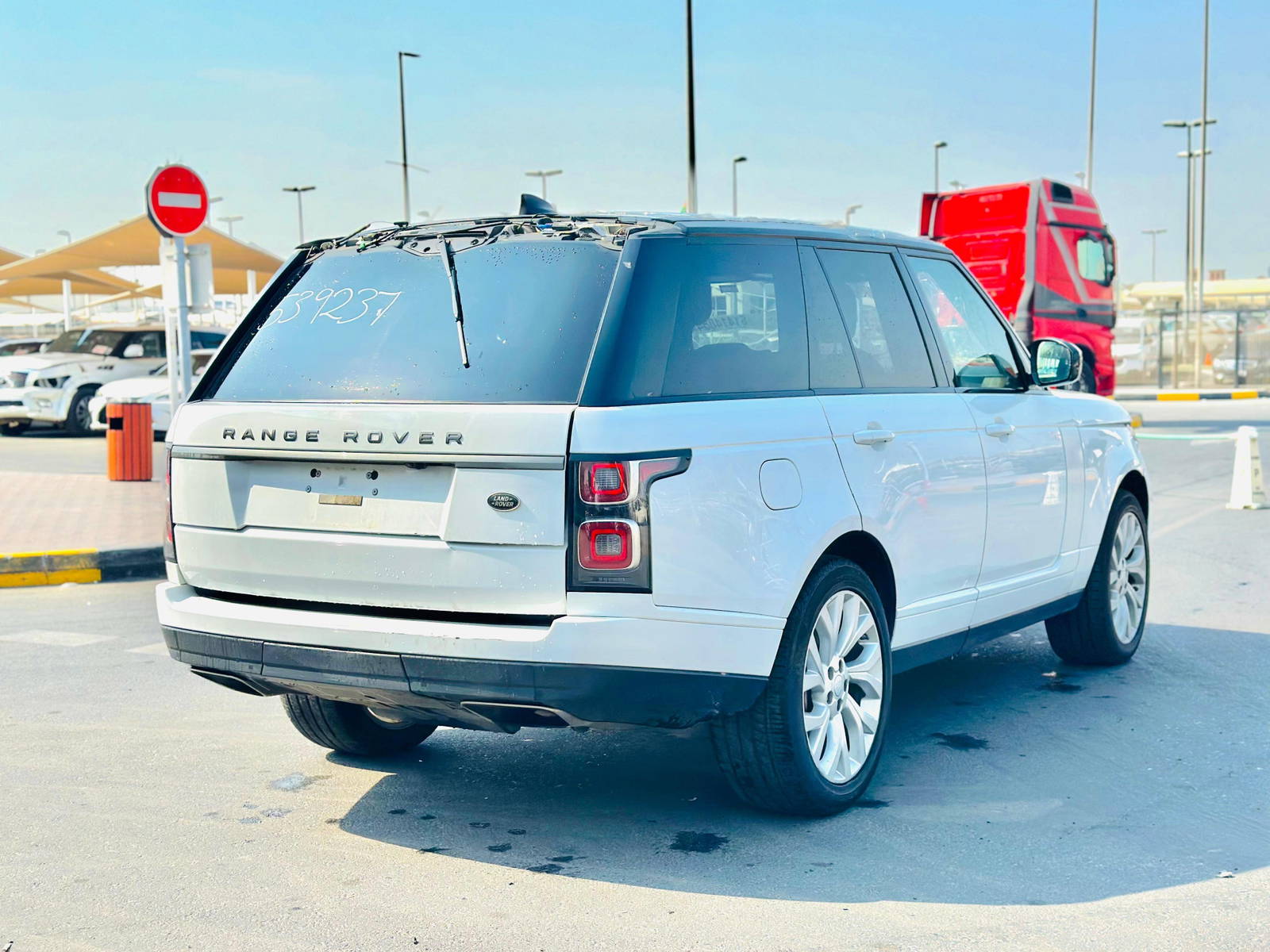 2019 LAND ROVER RANGE ROVER — 93324 Miles — Lot 61414054 — Main - Marhaba Auctions Used Cars - Image 5