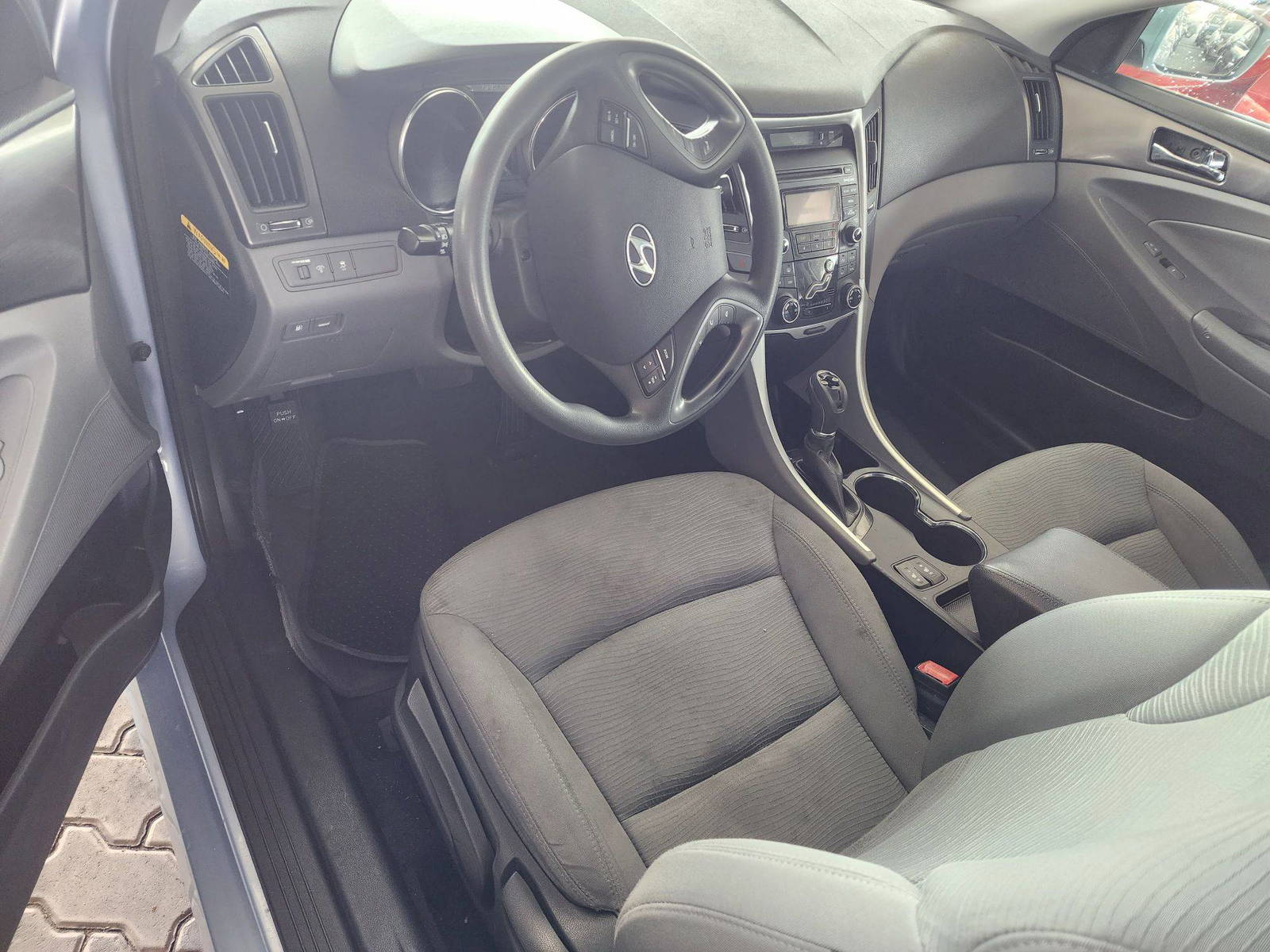 2013 HYUNDAI SONATA — 191550 Miles — Lot 37597939 - Marhaba Auctions Used Cars - Image 9