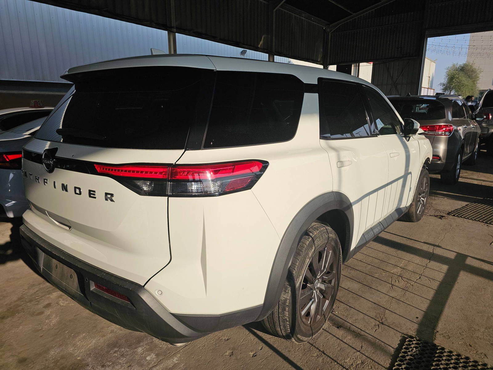 NISSAN PATHFINDER 2022 - Marhaba Auction Used Cars - Image 5